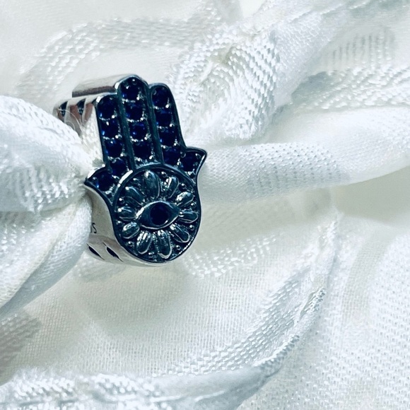 🧿 NWOT Blue Evil Eye Hamsa Hand Charm ✨ - Picture 3 of 11